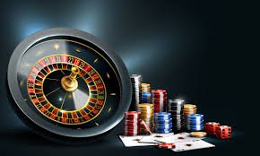 Layar gameplay Ikan Jackpot dengan ikan beragam ukuran dan penembak interaktif
